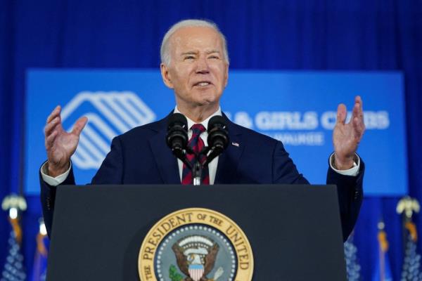 Musk claims he voted for Biden in 2020. 